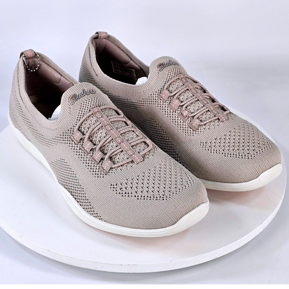Skechers Womens Stretch Fit Taupe Mauve Slip On Sneakers 100033W Size 8 Wide